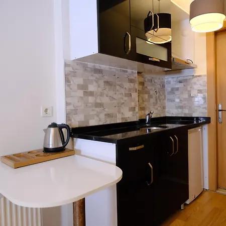 Hotel apartamentowy Ottogreensuit 3*