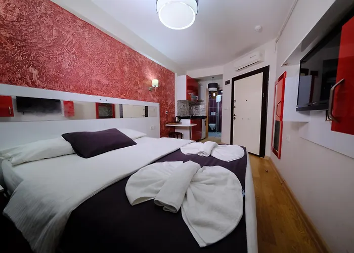 Aparthotel Ottogreensuit 3*